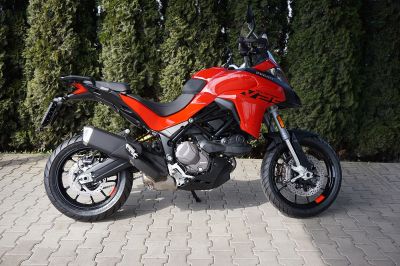 Ducati Multistrada V2S}