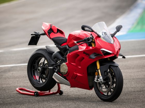 Ducati Panigale V4 2023: updaty elektroniky zlepšujú výkon a komfort