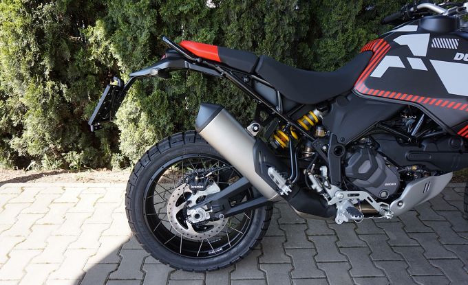 Ducati Desert X black