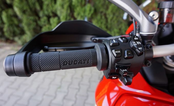 Ducati Multistrada V4 Rally Radar Red