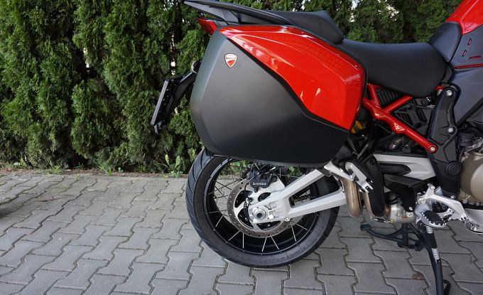 Ducati Multistrada V4 Rally Radar Red