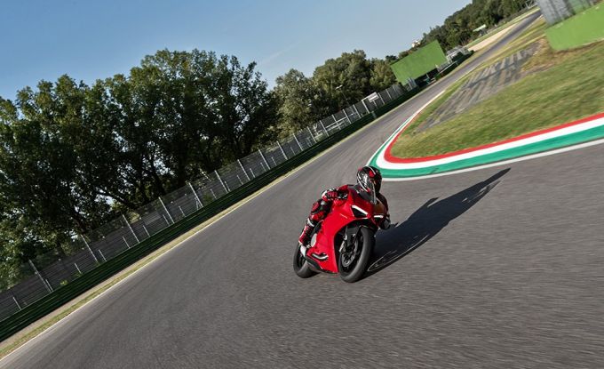 Panigale V2