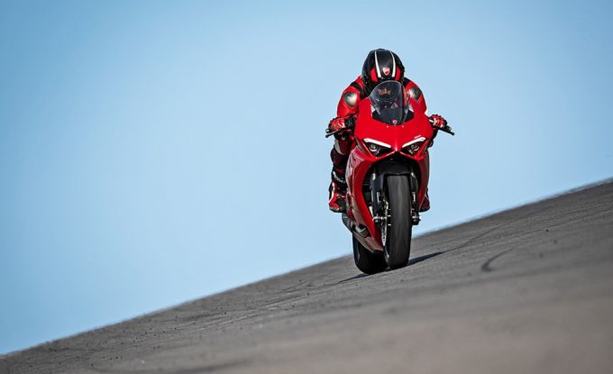 Panigale V2