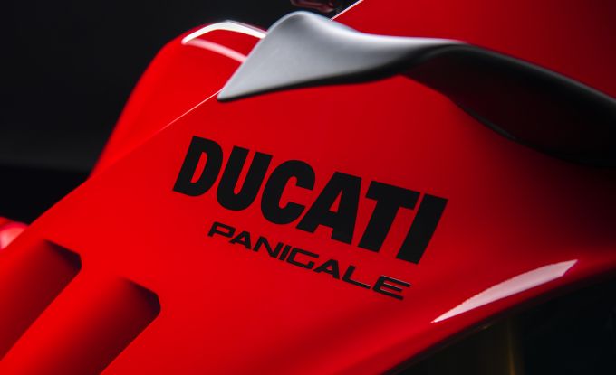 Panigale V4