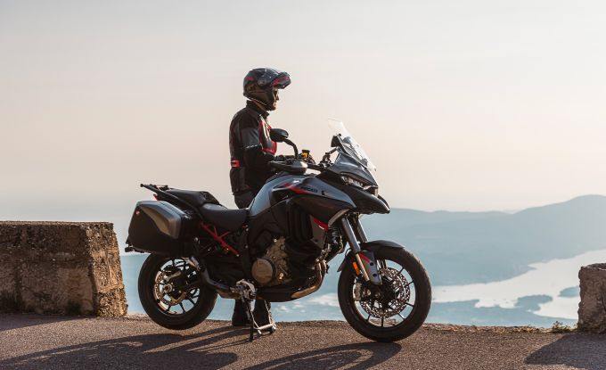 Multistrada V4 S Grand Tour